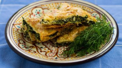 Pratik el açması ıspanaklı börek tarifi